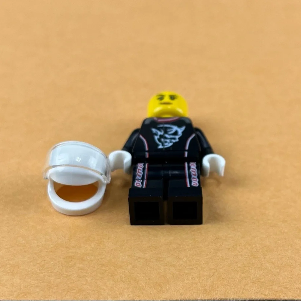 LEGO 2018 Dodge Challenger SRT Demon Driver Female Minifigure sc076 2